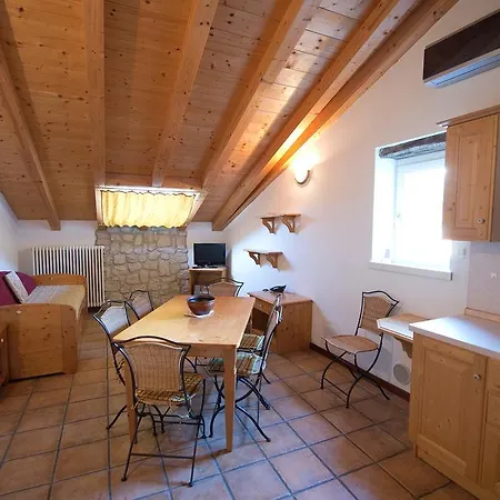 Apartament Nicole *